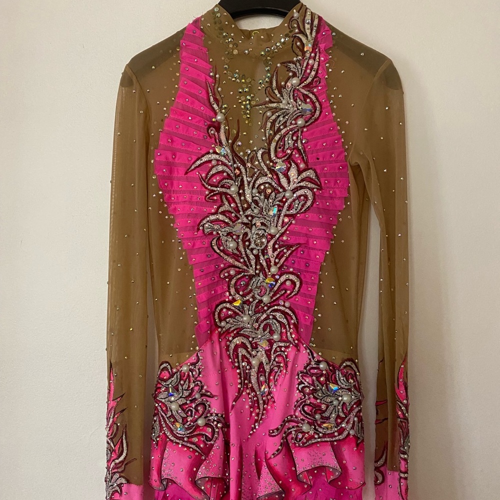 Rhythmic gymnastics leotard pink🩷